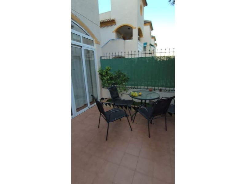 2 bedroom Semi-detached Villa for sale in Guardamar del Segura with pool - € 159,000 (Ref: 10042958)