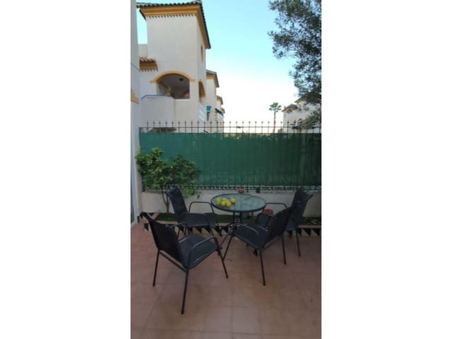 2 soverom Kjedet enebolig til salgs i El Edén, Guardamar del Segura med svømmebasseng - € 159 000 (Ref: 10042958)