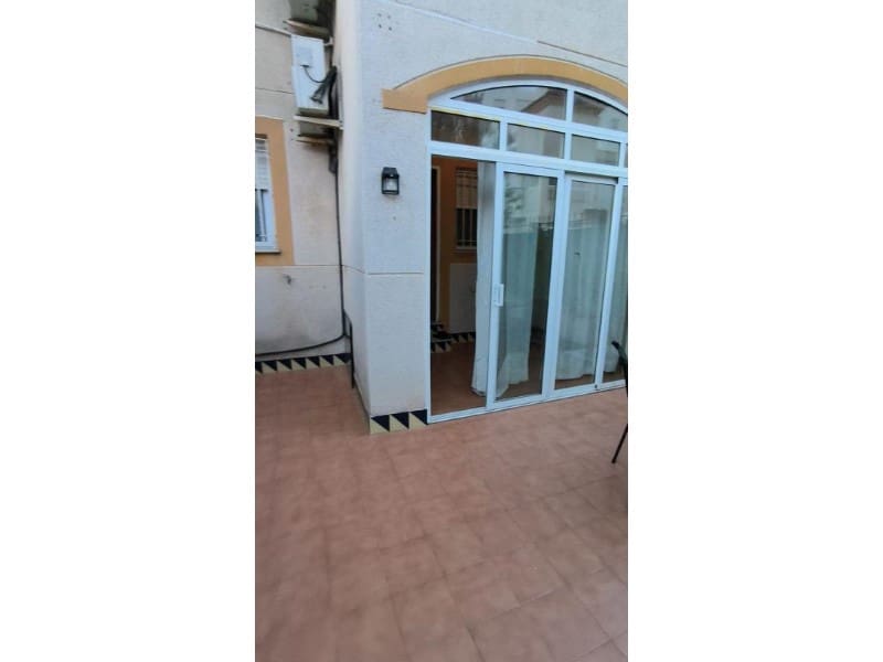 2 bedroom Semi-detached Villa for sale in Guardamar del Segura with pool - € 159,000 (Ref: 10042958)
