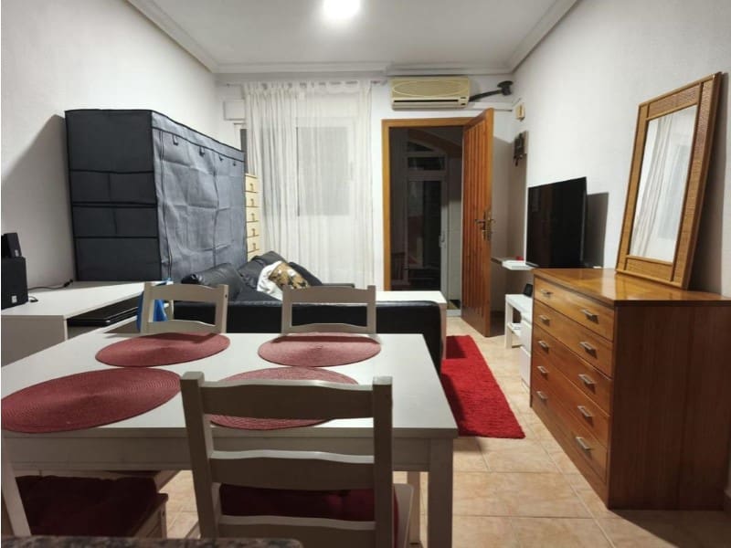 2 bedroom Semi-detached Villa for sale in Guardamar del Segura with pool - € 159,000 (Ref: 10042958)