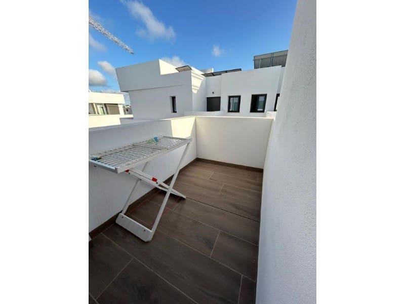 Pareado de 2 habitaciones en Los Montesinos en venta - 369.000 € (Ref: 10042959)