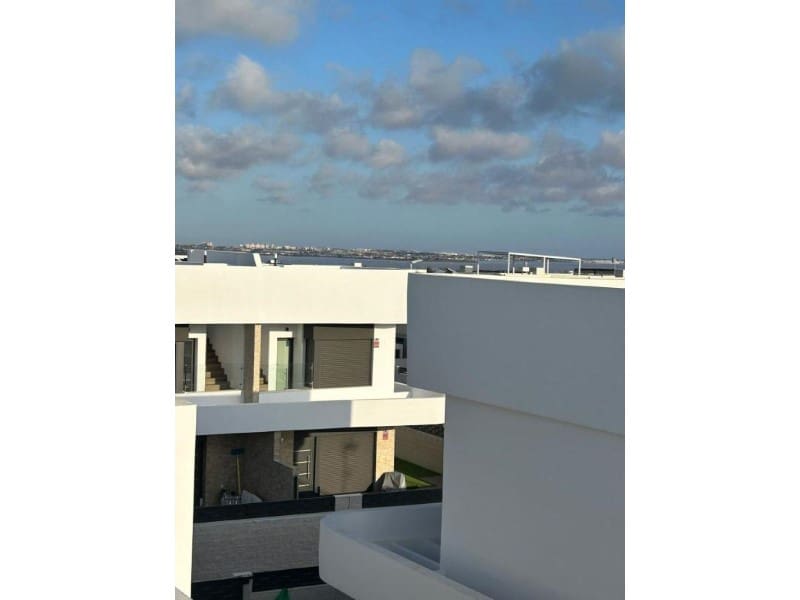Pareado de 2 habitaciones en Los Montesinos en venta - 369.000 € (Ref: 10042959)