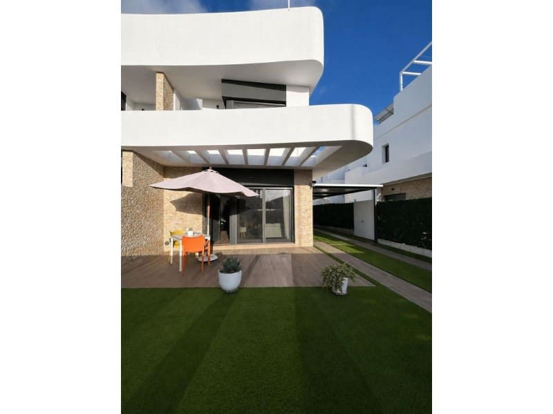 Pareado de 2 habitaciones en Los Montesinos en venta - 369.000 € (Ref: 10042959)