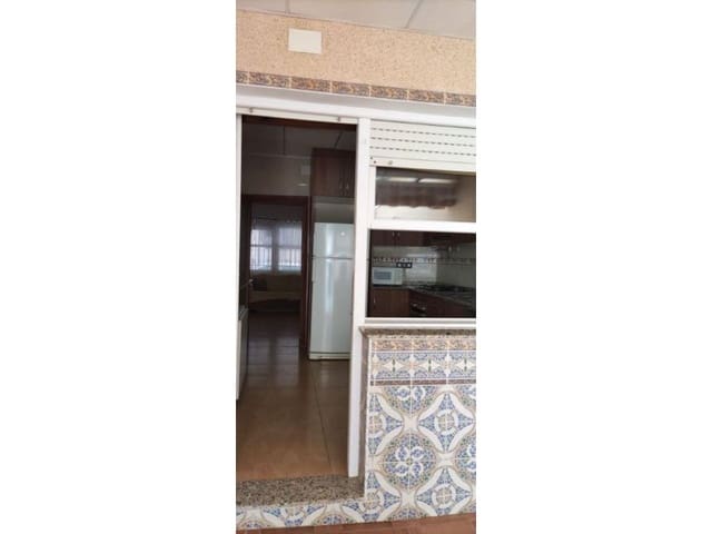 3 bedroom Semi-detached Villa for sale in Centro - Muelle Pesquero, Torrevieja - € 209,000 (Ref: 10042961)