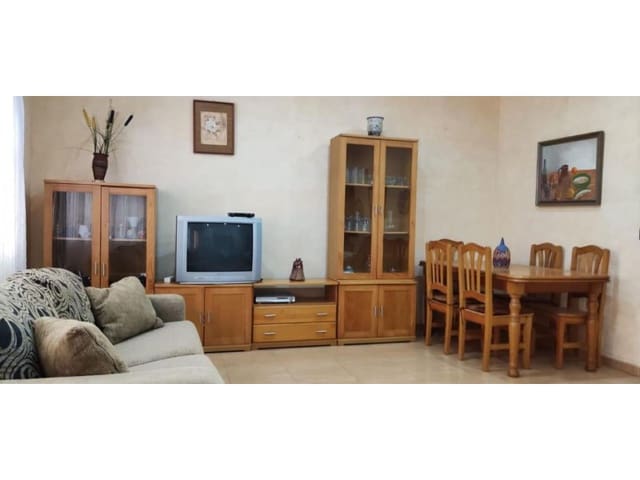 3 bedroom Semi-detached Villa for sale in Centro - Muelle Pesquero, Torrevieja - € 209,000 (Ref: 10042961)