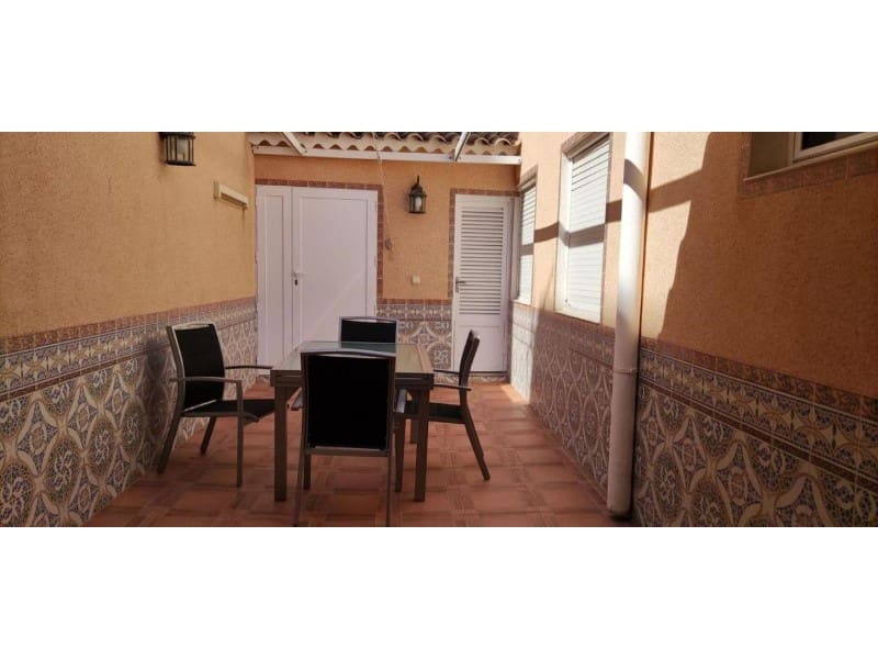 3 bedroom Semi-detached Villa for sale in Torrevieja - € 209,000 (Ref: 10042961)