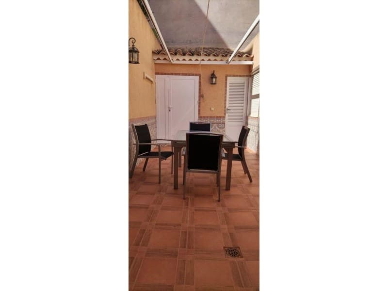 3 bedroom Semi-detached Villa for sale in Torrevieja - € 209,000 (Ref: 10042961)