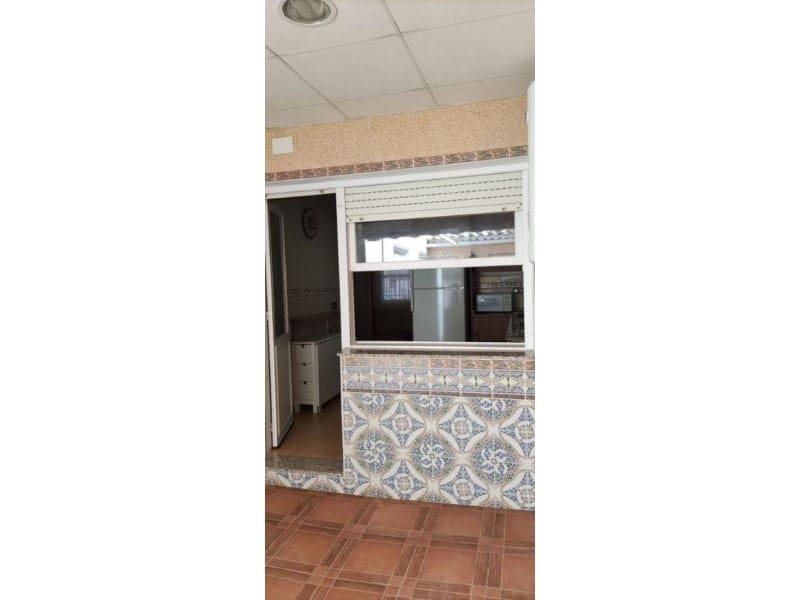3 bedroom Semi-detached Villa for sale in Torrevieja - € 209,000 (Ref: 10042961)