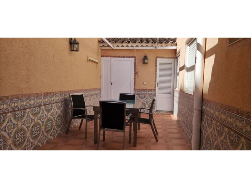 3 bedroom Semi-detached Villa for sale in Torrevieja - € 209,000 (Ref: 10042961)