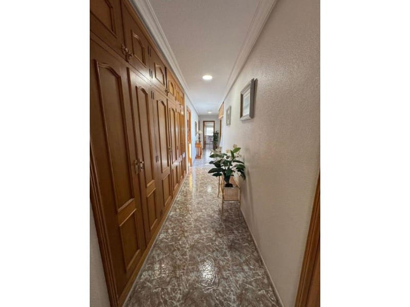Apartamento de 4 habitaciones en Torrevieja en venta - 309.000 € (Ref: 10042963)