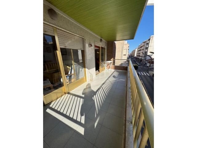 Apartamento de 4 habitaciones en Centro - Muelle Pesquero, Torrevieja en venta - 309.000 € (Ref: 10042963)