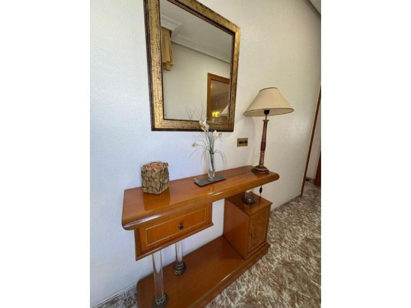 Apartamento de 4 habitaciones en Torrevieja en venta - 309.000 € (Ref: 10042963)