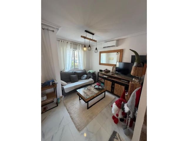 3 quarto Moradia para venda em Aguas Nuevas, Torrevieja com piscina - 272 000 € (Ref: 10042981)