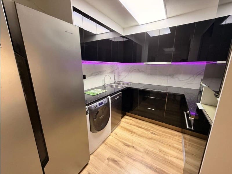 Pareado de 3 habitaciones en Torrevieja en venta con piscina - 245.000 € (Ref: 10042992)