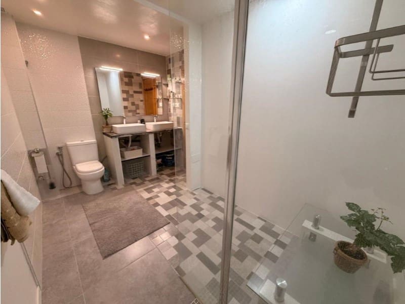 Pareado de 3 habitaciones en Torrevieja en venta con piscina - 245.000 € (Ref: 10042992)