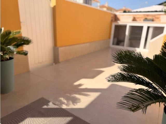 Pareado de 3 habitaciones en Los Balcones - Los Altos, Torrevieja en venta con piscina - 245.000 € (Ref: 10042992)