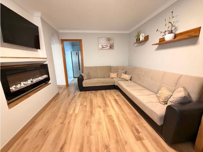 Pareado de 3 habitaciones en Torrevieja en venta con piscina - 245.000 € (Ref: 10042992)