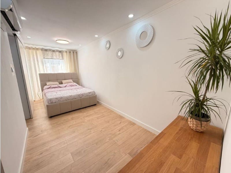 Pareado de 3 habitaciones en Torrevieja en venta con piscina - 245.000 € (Ref: 10042992)