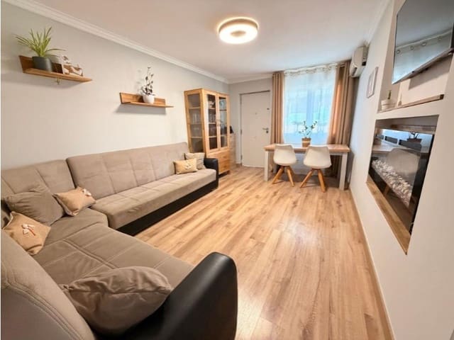 Pareado de 3 habitaciones en Los Balcones - Los Altos, Torrevieja en venta con piscina - 245.000 € (Ref: 10042992)