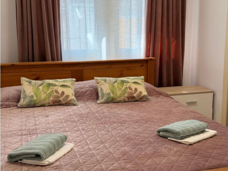 Pareado de 3 habitaciones en Torrevieja en venta con piscina - 245.000 € (Ref: 10042992)