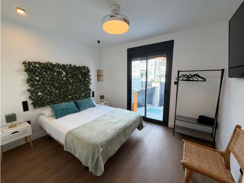3 soveværelse Semi-Rækkehus til salg i Torrevieja med swimmingpool - € 539.000 (Ref: 10042993)