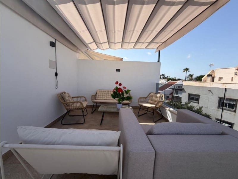 3 soveværelse Semi-Rækkehus til salg i Torrevieja med swimmingpool - € 539.000 (Ref: 10042993)