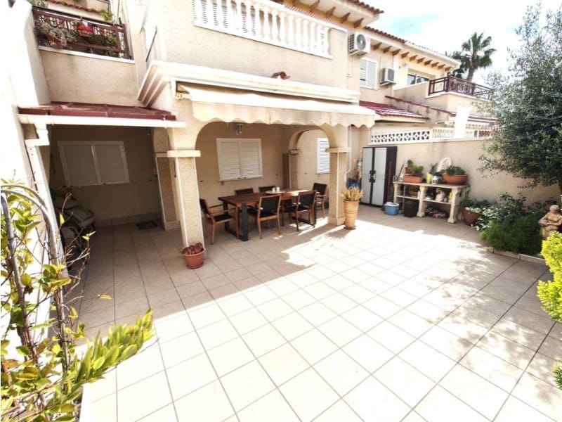 2 slaapkamer Halfvrijstaande villa te koop in Orihuela met zwembad - € 185.000 (Ref: 10047289)