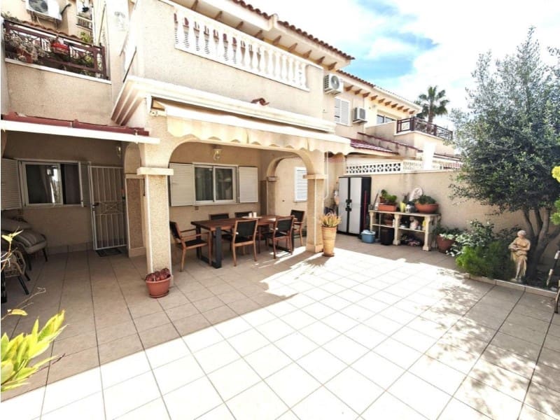 2 slaapkamer Halfvrijstaande villa te koop in Orihuela met zwembad - € 185.000 (Ref: 10047289)