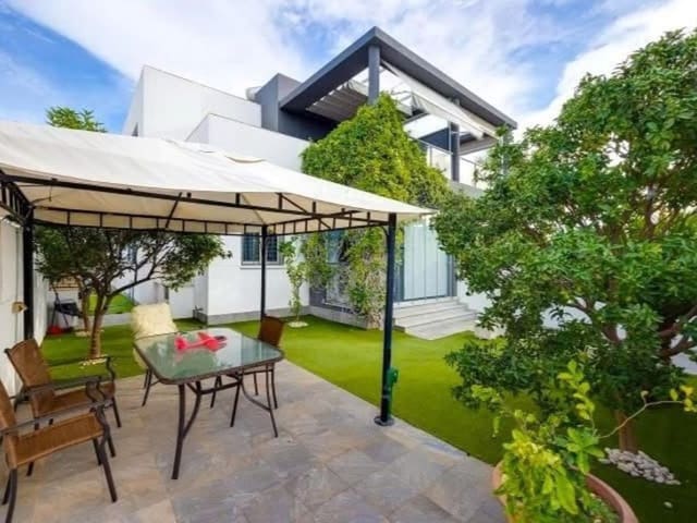 3 soveværelse Semi-Rækkehus til salg i Aguas Nuevas, Torrevieja med swimmingpool - € 350.000 (Ref: 10047295)
