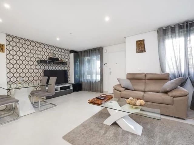 3 soveværelse Semi-Rækkehus til salg i Aguas Nuevas, Torrevieja med swimmingpool - € 350.000 (Ref: 10047295)