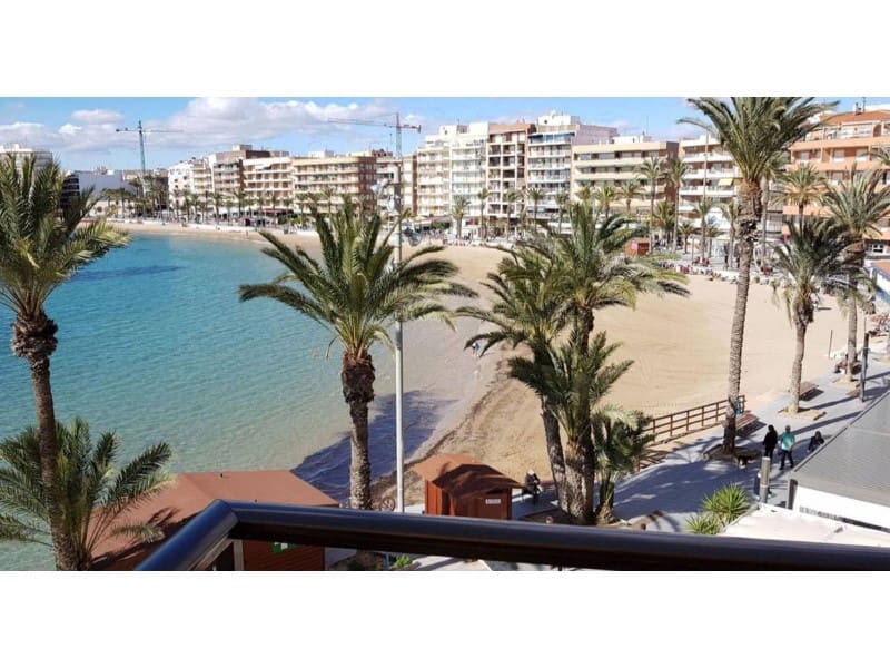 3 soveværelse Semi-Rækkehus til salg i Aguas Nuevas med swimmingpool - € 350.000 (Ref: 10047295)