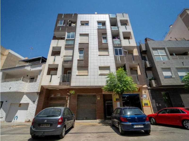 Apartamento de 2 habitaciones en Torrevieja en venta - 138.000 € (Ref: 10049192)