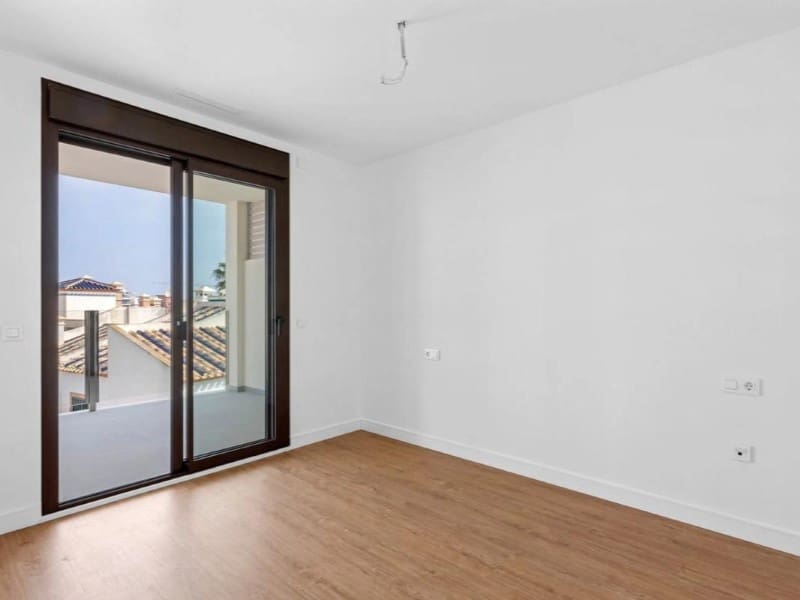 2 slaapkamer Appartement te koop in Orihuela met zwembad - € 339.900 (Ref: 10049196)