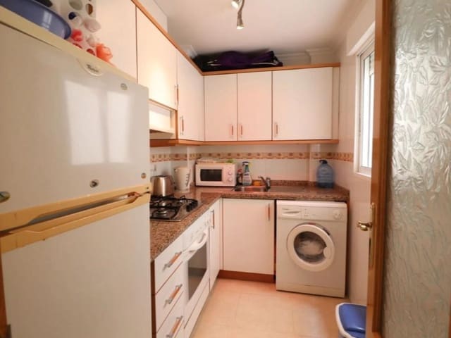 Apartamento de 2 habitaciones en Guardamar Playa, Guardamar del Segura en venta con piscina - 149.950 € (Ref: 10049200)
