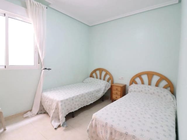 Apartamento de 2 habitaciones en Guardamar Playa, Guardamar del Segura en venta con piscina - 149.950 € (Ref: 10049200)