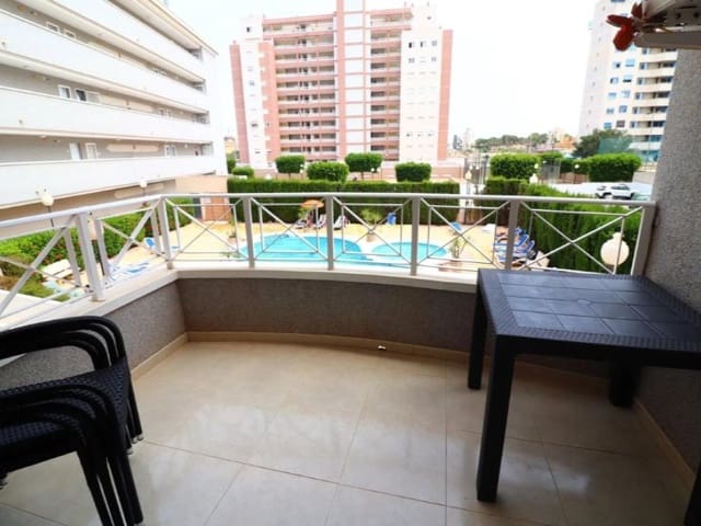 Apartamento de 2 habitaciones en Guardamar Playa, Guardamar del Segura en venta con piscina - 149.950 € (Ref: 10049200)