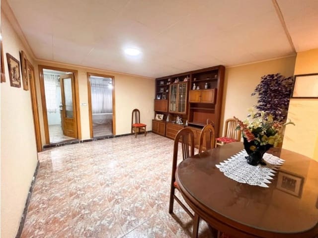 3 bedroom Apartment for sale in Guardamar Playa, Guardamar del Segura - € 245,000 (Ref: 10049201)