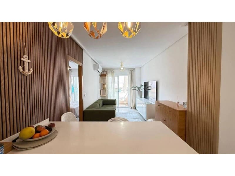 1 bedroom Apartment for sale in Torrevieja - € 145,000 (Ref: 10049206)