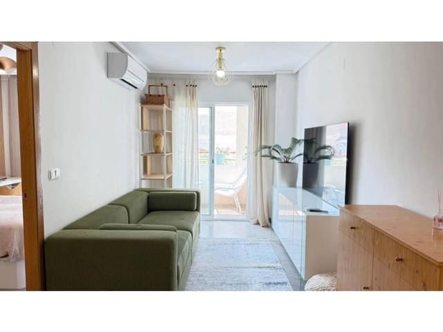 1 bedroom Apartment for sale in Puerto Deportivo, Torrevieja - € 145,000 (Ref: 10049206)