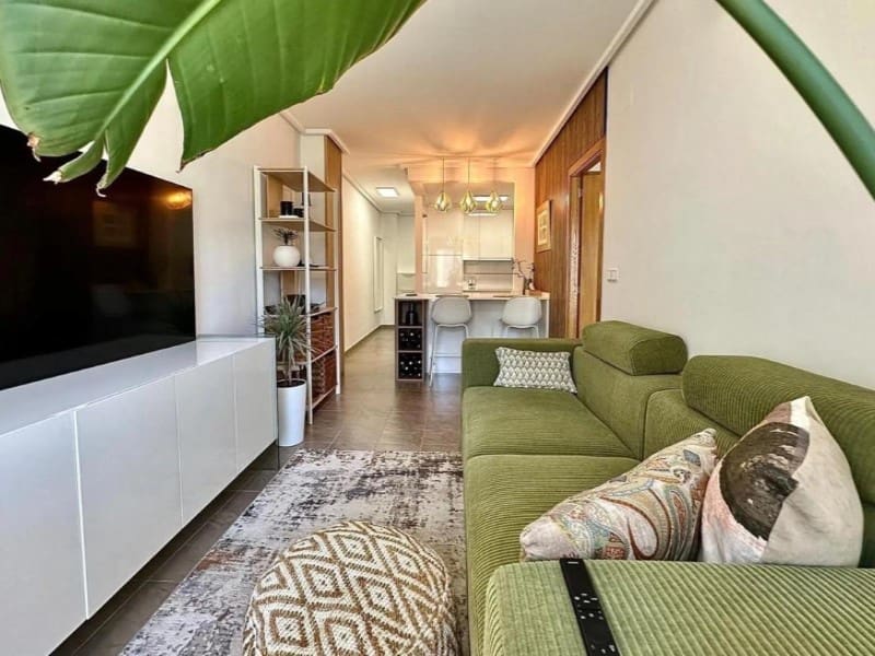1 bedroom Apartment for sale in Torrevieja - € 145,000 (Ref: 10049206)