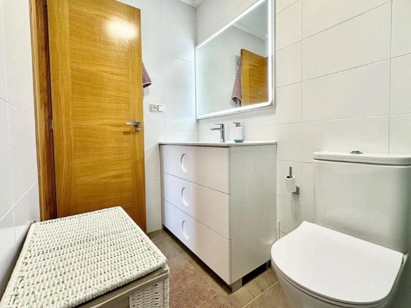 1 bedroom Apartment for sale in Torrevieja - € 145,000 (Ref: 10049206)