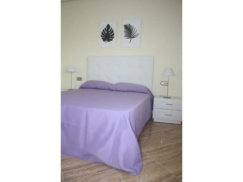 Chalet de 3 habitaciones en Torrevieja en venta con piscina garaje - 550.000 € (Ref: 10050257)