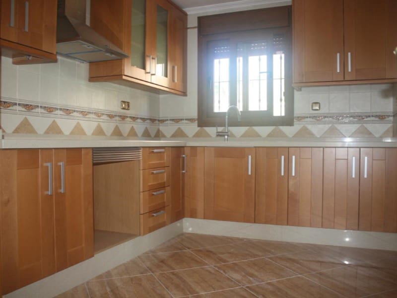 Chalet de 3 habitaciones en Torrevieja en venta con piscina garaje - 550.000 € (Ref: 10050257)