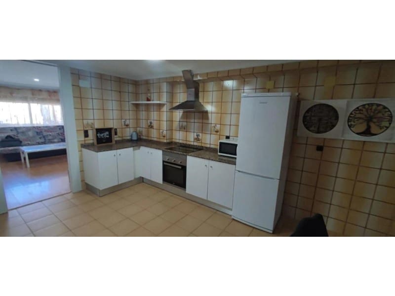2 bedroom Apartment for sale in Alicante / Alacant city - € 250,000 (Ref: 10055177)