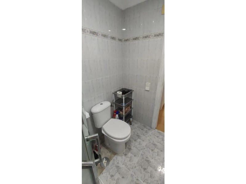 2 bedroom Apartment for sale in Alicante / Alacant city - € 250,000 (Ref: 10055177)