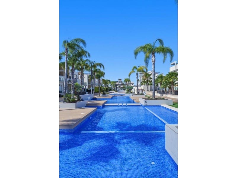 2 soveværelse Lejlighed til salg i Orihuela med swimmingpool - € 249.000 (Ref: 10075527)