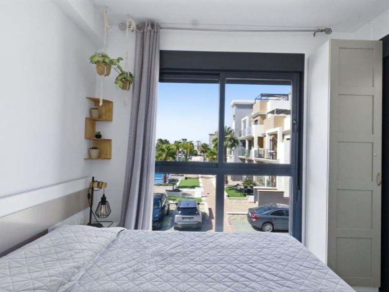 2 soveværelse Lejlighed til salg i Orihuela med swimmingpool - € 249.000 (Ref: 10075527)