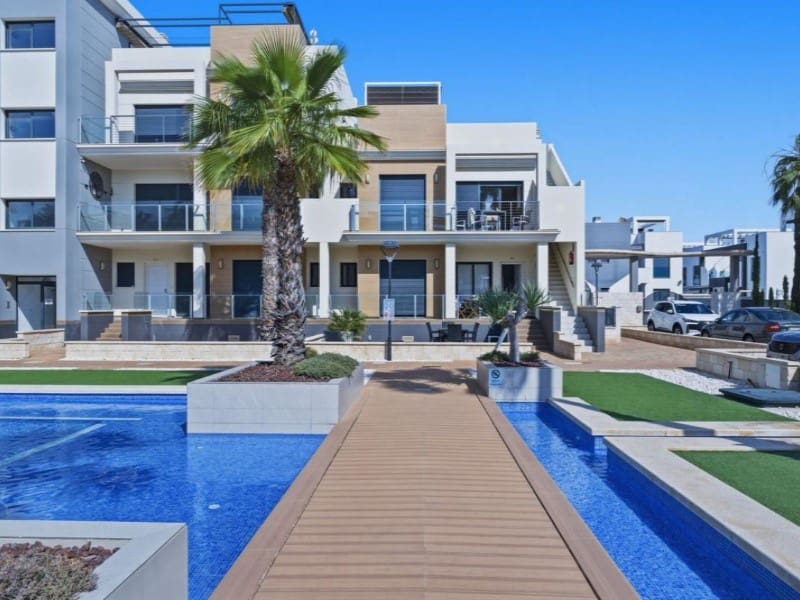 2 soveværelse Lejlighed til salg i Orihuela med swimmingpool - € 249.000 (Ref: 10075527)