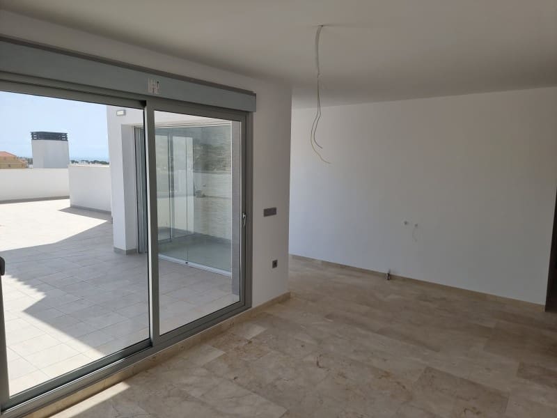2 soveværelse Lejlighed til salg i Orihuela med swimmingpool - € 255.000 (Ref: 10075540)