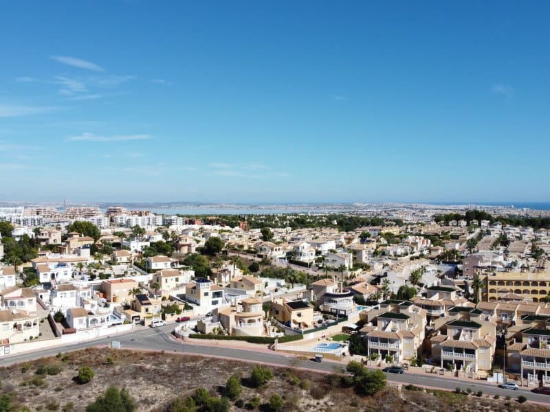 2 soveværelse Lejlighed til salg i Orihuela med swimmingpool - € 255.000 (Ref: 10075540)